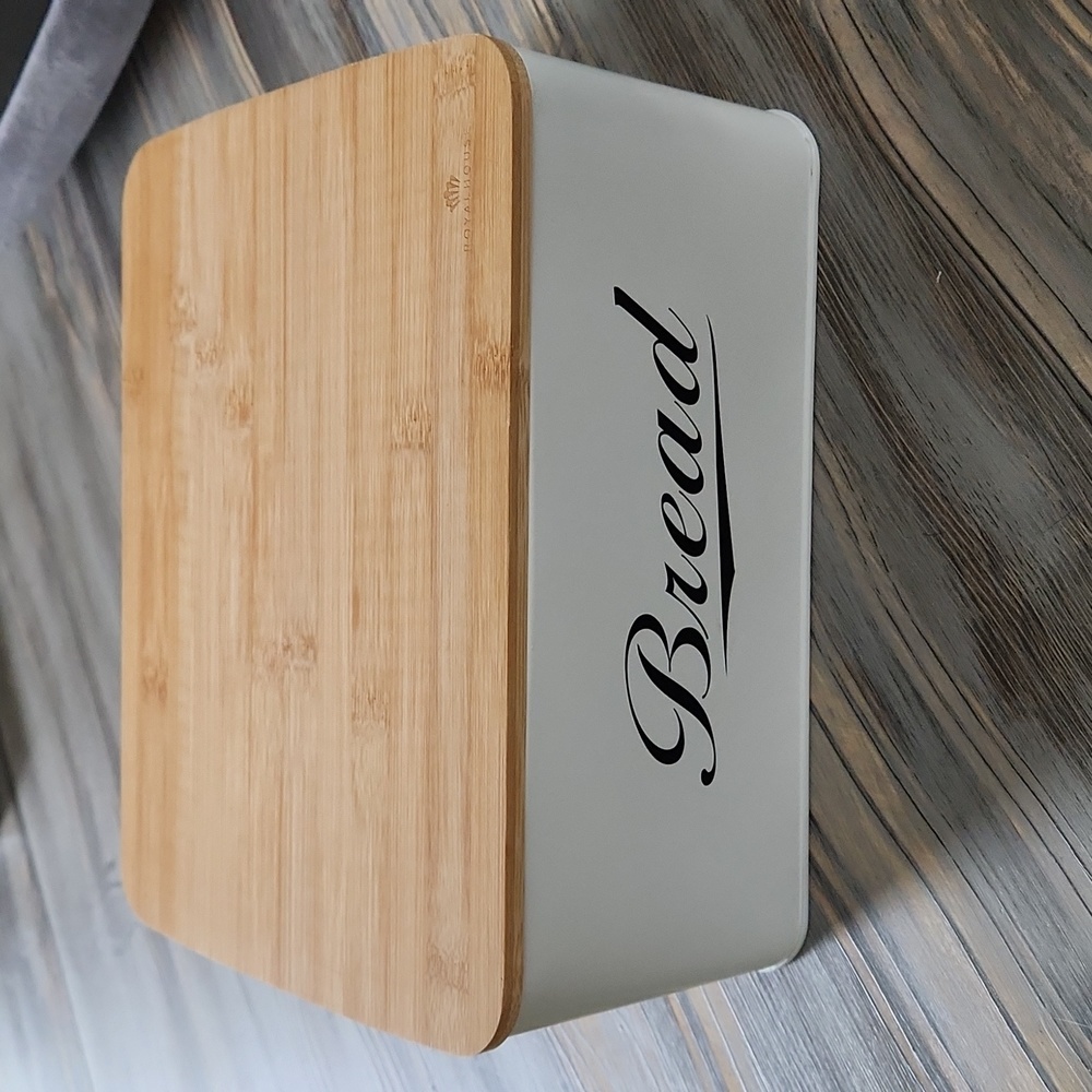 Bread box - Picture 2 of 11